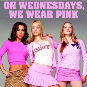 on Wednesdays, we wear PINK 🛍💖👚👛👙🌸🎀